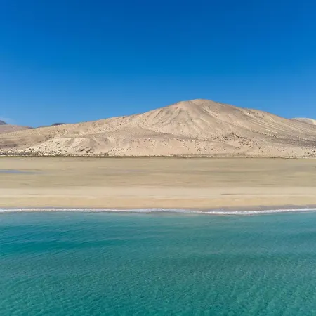 Casa de Férias Home2book Quiet With Private Pool Triquivijate