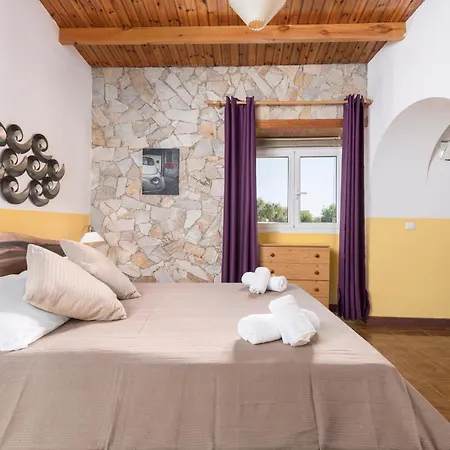 Home2book Quiet With Private Pool Casa de Férias